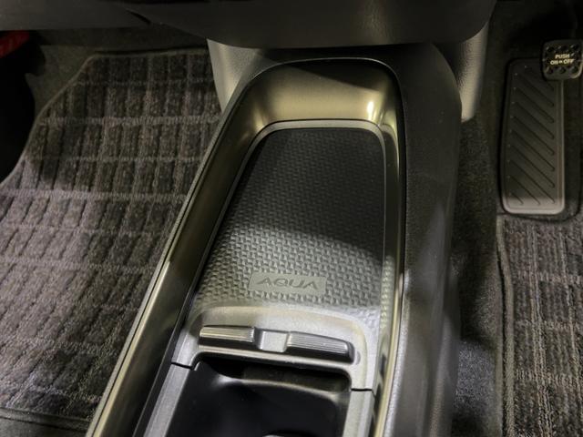 アクア ！初売！アクア　Ｚ　電気式ＣＶＴ　ハイブリッド　Ｔコネクト　パノラミックビューモニター　リヤパーキングセンサー　プリクラッシュセーフティ　ブラインドスポットモニター　ナビ　ＥＴＣ　ＬＥＤヘッドランプ　オートクルーズ（32枚目）