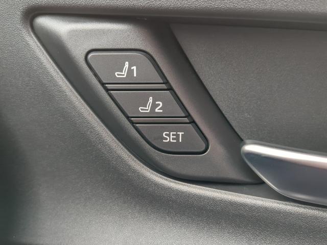 プリウス Ｚ　大画面ナビＴＶ　全方位モニター　チームメイト　電動バックドア　黒革シートヒーター　禁煙車（19枚目）