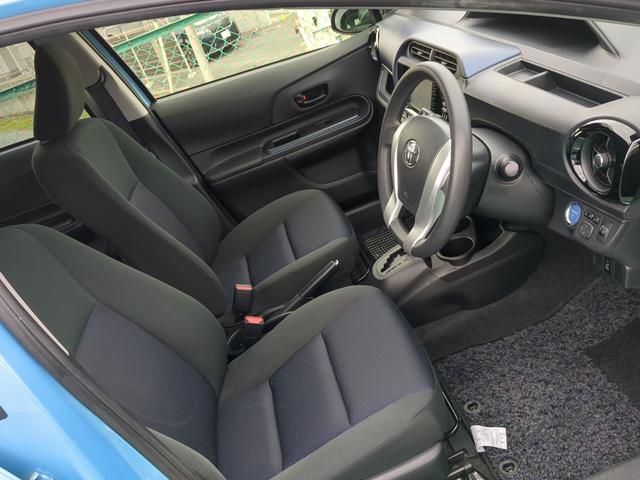 アクア Ｓ　ナビＴＶ　スマートキー　オートライト　ＥＴＣ　ブルートゥース　オートエアコン　ドアバイザー（5枚目）