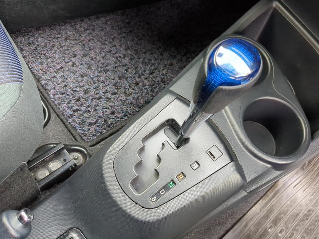 アクア Ｓ　ナビＴＶ　スマートキー　オートライト　ＥＴＣ　ブルートゥース　オートエアコン　ドアバイザー（15枚目）