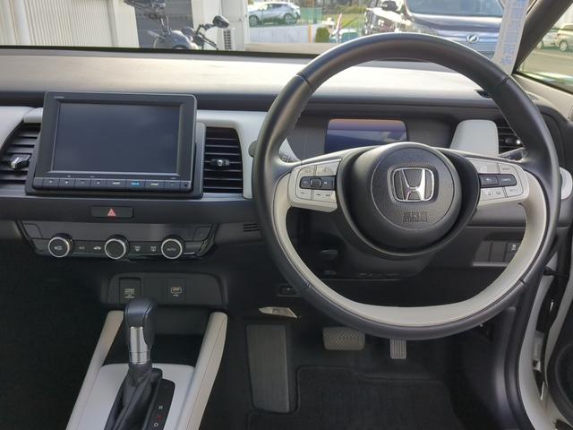 フィット ホーム　ホンダセンシング　ナビＴＶ　Ｂモニター　コーナーセンサー　ＥＴＣ　オートハイビーム　シートヒーター　レーダークルコン（6枚目）