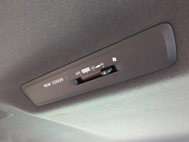 エスクァイア Ｇｉ　大画面ナビＴＶ　Ｂモニター　両側自動ドア　黒レザーシートヒーター　ワンオーナー　セーフティセンス（17枚目）