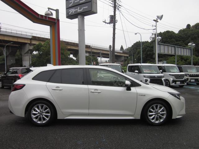 カローラツーリング ハイブリッド　Ｓ（3枚目）