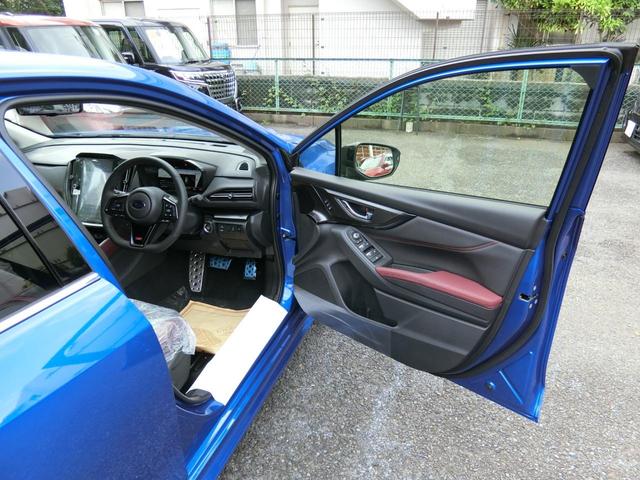 ＳＴＩスポーツ　ＥＸ　登録済未使用車／Ｃ型／ＯＰコードＬＯ／サンルーフ／スマートリヤビューミラー／アイサイトＸ／１１．６インチナビ／Ｂｌｕｅｔｏｏｔｈ／フロント・サイド・バックカメラ／本革シート／パワーリアゲート(50枚目)