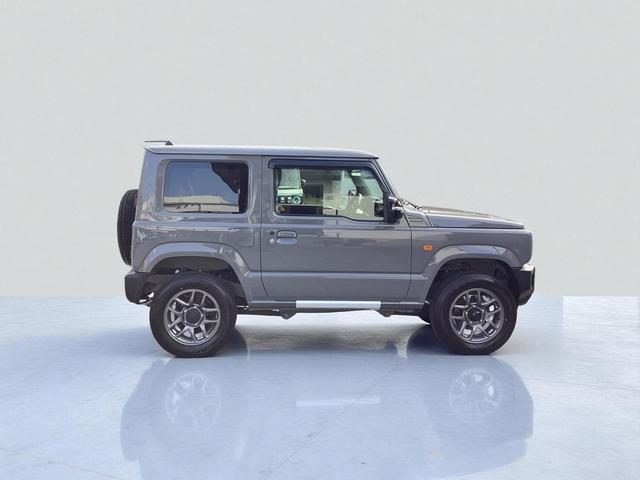 ジムニー ＸＣ　届出済み未使用車　メーカー保証継承　純正マット・バイザー（9枚目）