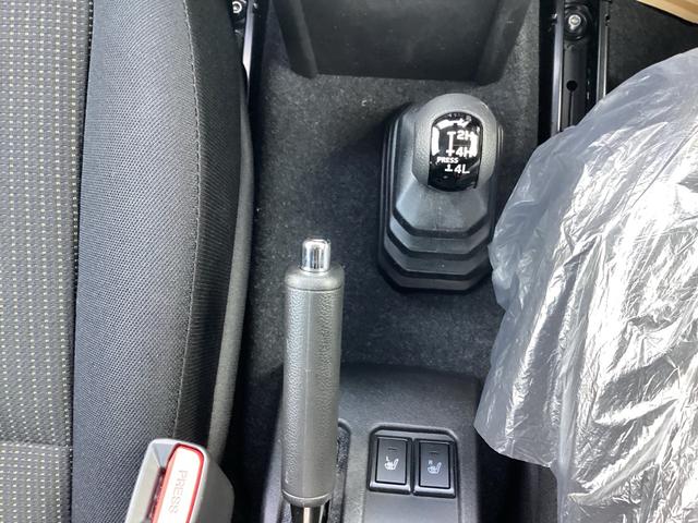 ジムニー ＸＣ　届出済み未使用車　メーカー保証継承　純正マット・バイザー（20枚目）