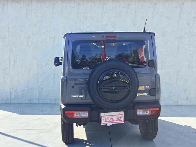 ジムニー ＸＣ　届出済み未使用車　メーカー保証継承　５型　デュアルセンサーブレーキサポートＩＩ　アダプティブクルーズコントロール　車線逸脱抑制機能　純正マット・バイザー（8枚目）