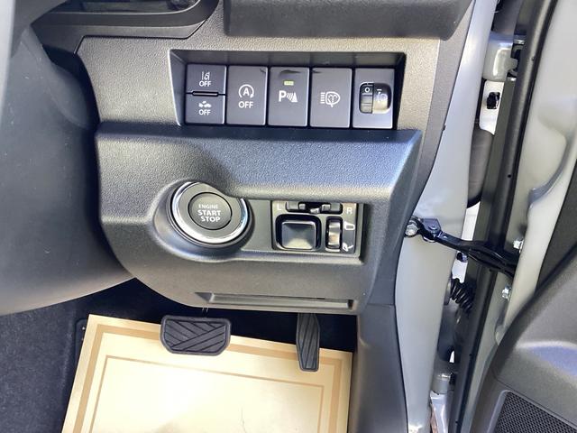 ジムニー ＸＣ　届出済み未使用車　メーカー保証継承　５型　デュアルセンサーブレーキサポートＩＩ　アダプティブクルーズコントロール　車線逸脱抑制機能　純正マット・バイザー（13枚目）