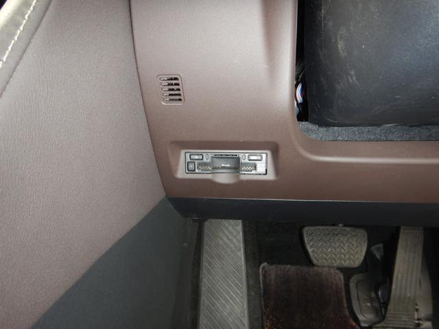 アルファードハイブリッド エグゼクティブラウンジ 14インチナビTV・JBLプレミアムSS・パノラミックビューモニター・14インチリヤシートエンター・本革エグゼクティブラウンジパワーシート・左右独立ムーンルーフ・ユニバーサルS・モデリスタエアロ(16枚目)