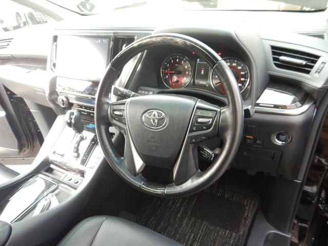 ヴェルファイア 2.5Z Gエディション 純正10型SDナビTV・12.1型フリップダウンモニター・合成皮革エグゼクティブパワーシート・ツインムーンルーフ・3眼LEDヘッドライト・シーケンシャルターンランプ・両側パワースライドドア・ドラレコ(14枚目)