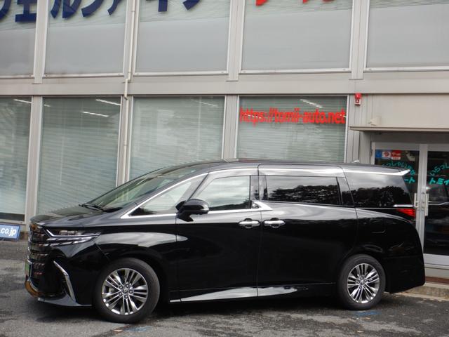 アルファードハイブリッド Z 14インチディスプレイナビTV・パノラミックビュー・13.2型有機EL後席ディスプレイ・合成皮革エグゼクティブパワーシート・デジタルインナーミラー・ブラインドスポットモニター・パワーバックドア(3枚目)