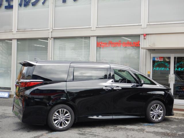 アルファードハイブリッド Z 14インチディスプレイナビTV・パノラミックビュー・13.2型有機EL後席ディスプレイ・合成皮革エグゼクティブパワーシート・デジタルインナーミラー・ブラインドスポットモニター・パワーバックドア(4枚目)