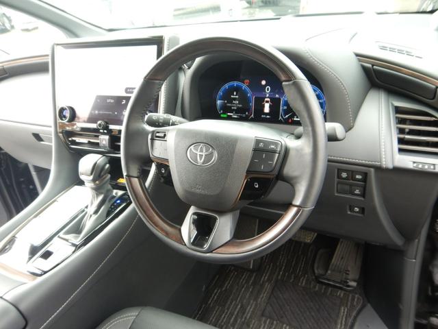 アルファードハイブリッド Z 14インチディスプレイナビTV・パノラミックビュー・13.2型有機EL後席ディスプレイ・合成皮革エグゼクティブパワーシート・デジタルインナーミラー・ブラインドスポットモニター・パワーバックドア(14枚目)