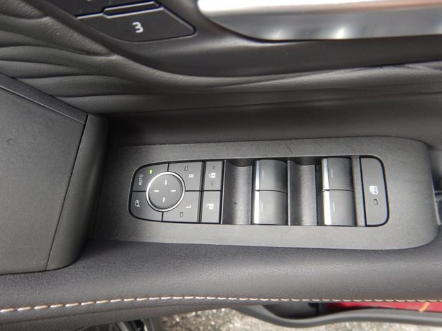 アルファードハイブリッド Z 14インチディスプレイナビTV・パノラミックビュー・13.2型有機EL後席ディスプレイ・合成皮革エグゼクティブパワーシート・デジタルインナーミラー・ブラインドスポットモニター・パワーバックドア(18枚目)