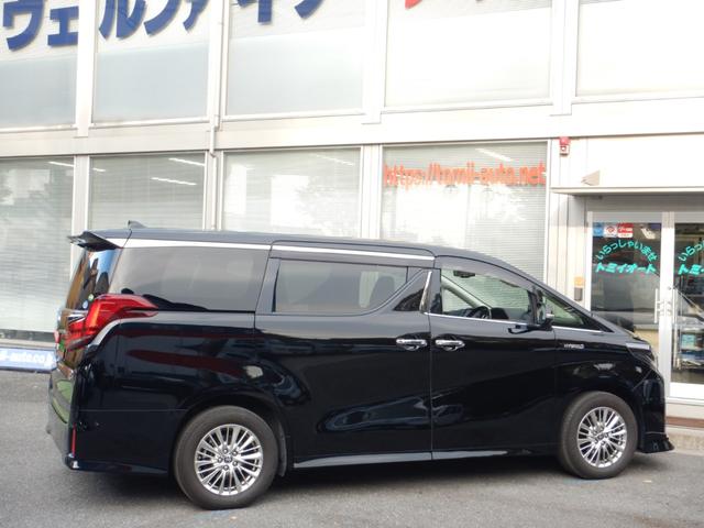 アルファードハイブリッド ＳＲ　Ｃパッケージ　メーカー１０．５型ナビＴＶ・後席１３．３型フリップダウンモニター・ツインムーンルーフ・デジタルインナーミラー・・両側パワースライドドア・パワーバックドア・１００ｖ電源コンセント・スマートキー（4枚目）
