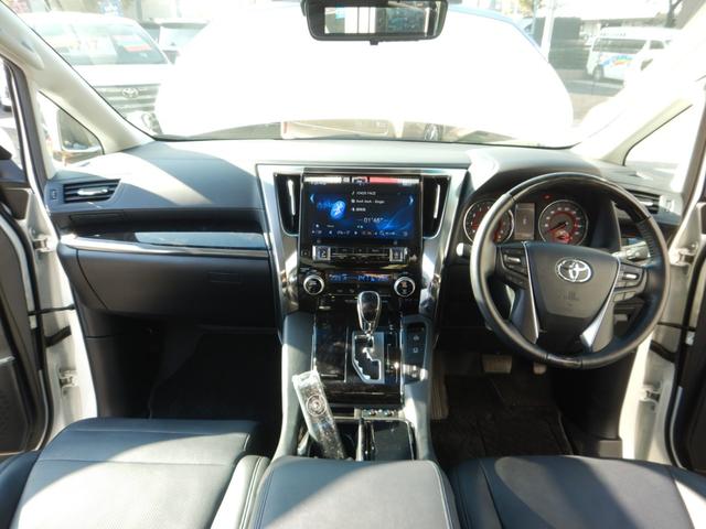 ヴェルファイア ２．５Ｚ　Ｇエディション　アルパイン１１型ナビＴＶ・１２．８型フリップダウンモニター・合成皮革エグゼクティブパワーシート・ツインムーンルーフ・３眼ＬＥＤヘッドライト・シーケンシャルターンランプ・モデリスタエアロ・スマートキー（7枚目）