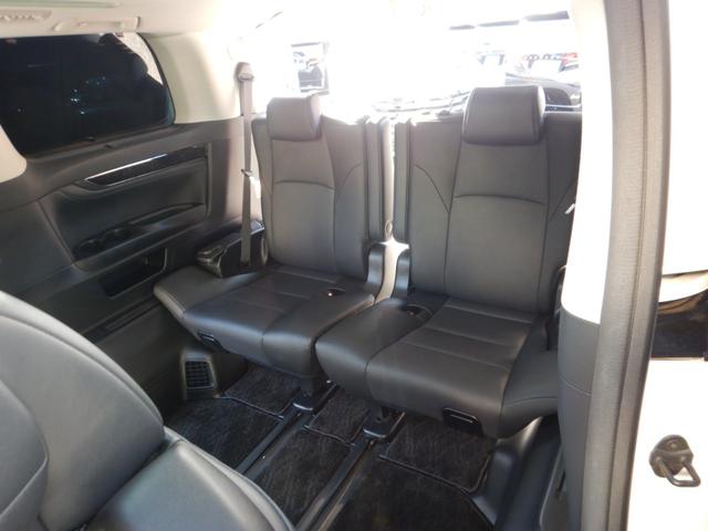 ヴェルファイア ２．５Ｚ　Ｇエディション　アルパイン１１型ナビＴＶ・１２．８型フリップダウンモニター・合成皮革エグゼクティブパワーシート・ツインムーンルーフ・３眼ＬＥＤヘッドライト・シーケンシャルターンランプ・モデリスタエアロ・スマートキー（39枚目）