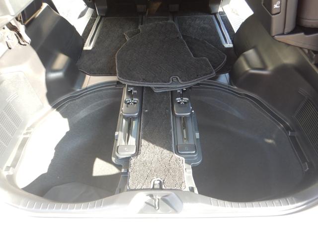 ヴェルファイア ２．５Ｚ　Ｇエディション　アルパイン１１型ナビＴＶ・１２．８型フリップダウンモニター・合成皮革エグゼクティブパワーシート・ツインムーンルーフ・３眼ＬＥＤヘッドライト・シーケンシャルターンランプ・モデリスタエアロ・スマートキー（40枚目）