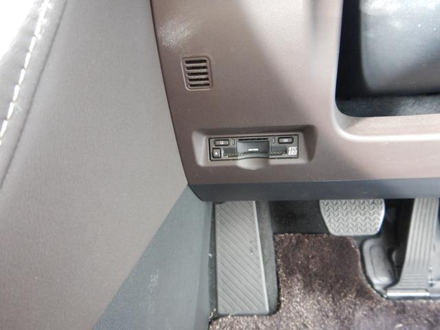 アルファードハイブリッド エグゼクティブラウンジ 14インチディスプレイナビTV・JBLプレミアムSS・14インチリヤエンター・パノラミックビュー・本革エグゼクティブラウンジパワーシート・左右独立ムーンルーフ・ユニバーサルステップ・モデリスタエアロ(16枚目)