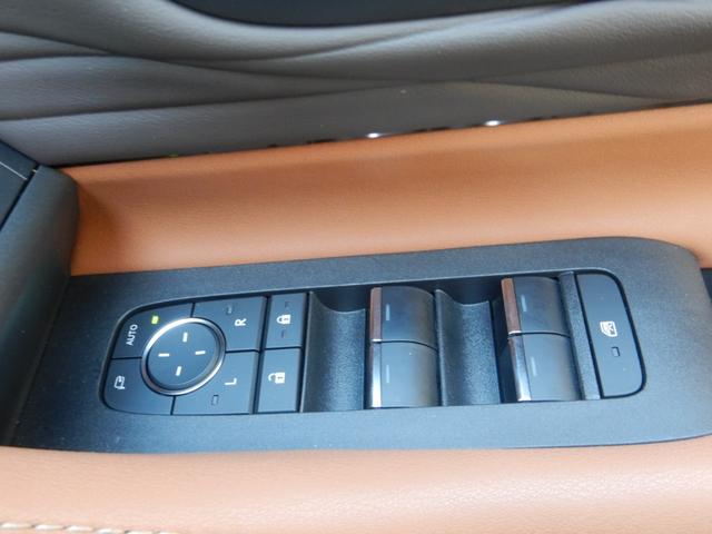 ヴェルファイアハイブリッド Ｚ　プレミア　１４インチディスプレイナビＴＶ・パノラミックビュー・本革エグゼクティブパワーシート・左右独立ムーンルーフ・ヘッドアップディスプレイ・デジタルインナーミラー・ブラインドスポットモニター・モデリスタエアロ（16枚目）