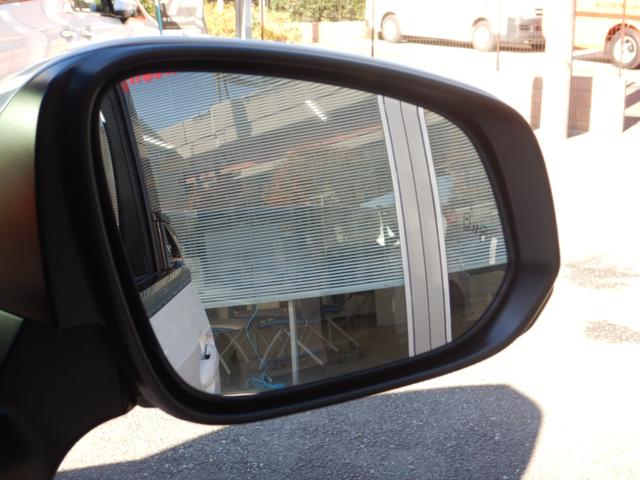 ヴェルファイアハイブリッド Ｚ　プレミア　１４インチディスプレイナビＴＶ・パノラミックビュー・本革エグゼクティブパワーシート・左右独立ムーンルーフ・ヘッドアップディスプレイ・デジタルインナーミラー・ブラインドスポットモニター・モデリスタエアロ（17枚目）