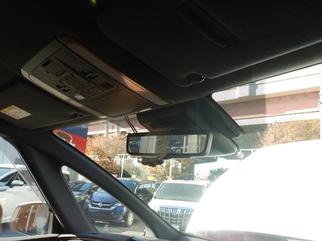 ヴェルファイアハイブリッド Ｚ　プレミア　１４インチディスプレイナビＴＶ・パノラミックビュー・本革エグゼクティブパワーシート・左右独立ムーンルーフ・ヘッドアップディスプレイ・デジタルインナーミラー・ブラインドスポットモニター・モデリスタエアロ（18枚目）