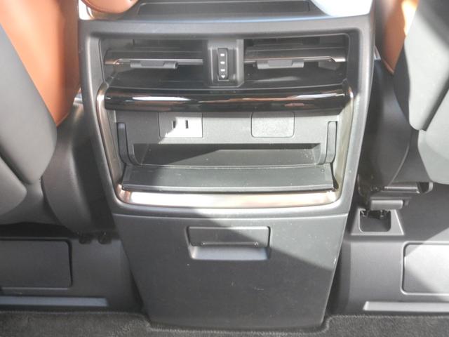 ヴェルファイアハイブリッド Ｚ　プレミア　１４インチディスプレイナビＴＶ・パノラミックビュー・本革エグゼクティブパワーシート・左右独立ムーンルーフ・ヘッドアップディスプレイ・デジタルインナーミラー・ブラインドスポットモニター・モデリスタエアロ（27枚目）