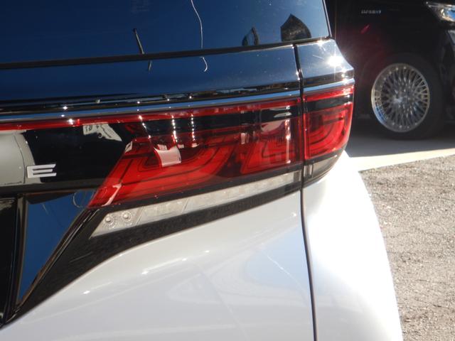 ヴェルファイアハイブリッド Ｚ　プレミア　１４インチディスプレイナビＴＶ・パノラミックビュー・本革エグゼクティブパワーシート・左右独立ムーンルーフ・ヘッドアップディスプレイ・デジタルインナーミラー・ブラインドスポットモニター・モデリスタエアロ（35枚目）