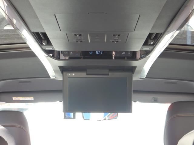 アルファードハイブリッド Ｚ　１４インチディスプレイナビＴＶ・パノラミックビュー・１２．１型後席ディスプレイ・モデリスタエアロ・合成皮革エグゼクティブパワーシート・デジタルインナーミラー・ブラインドスポット・パワーバックドア（10枚目）