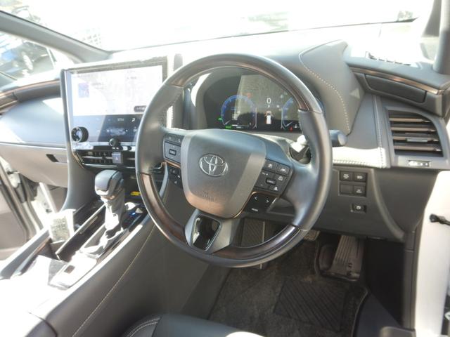 アルファードハイブリッド Ｚ　１４インチディスプレイナビＴＶ・パノラミックビュー・１２．１型後席ディスプレイ・モデリスタエアロ・合成皮革エグゼクティブパワーシート・デジタルインナーミラー・ブラインドスポット・パワーバックドア（14枚目）