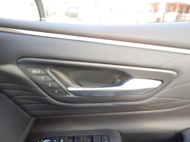 アルファードハイブリッド Ｚ　１４インチディスプレイナビＴＶ・パノラミックビュー・１２．１型後席ディスプレイ・モデリスタエアロ・合成皮革エグゼクティブパワーシート・デジタルインナーミラー・ブラインドスポット・パワーバックドア（17枚目）