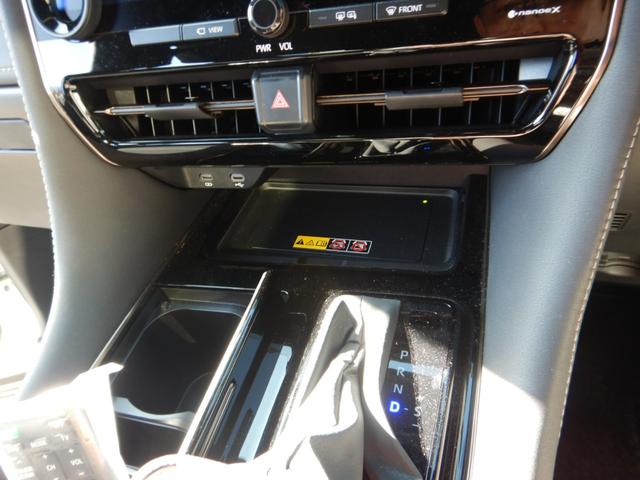 アルファードハイブリッド Ｚ　１４インチディスプレイナビＴＶ・パノラミックビュー・１２．１型後席ディスプレイ・モデリスタエアロ・合成皮革エグゼクティブパワーシート・デジタルインナーミラー・ブラインドスポット・パワーバックドア（25枚目）