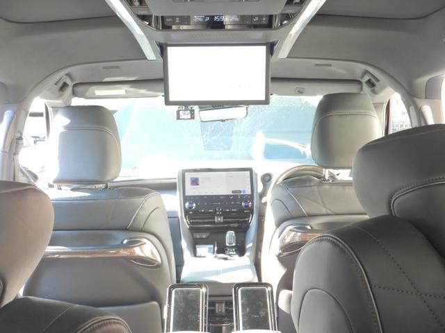 ヴェルファイアハイブリッド エグゼクティブラウンジ 14インチナビTV・JBLサウンド・14インチリヤエンター・パノラミックビュー・本革エグゼクティブラウンジパワーシート・左右独立ムーンルーフ・ユニバーサルステップ・ヘッドアップディスプレイ・BSM(9枚目)