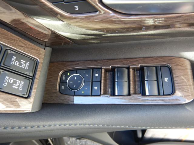 ヴェルファイアハイブリッド エグゼクティブラウンジ 14インチナビTV・JBLサウンド・14インチリヤエンター・パノラミックビュー・本革エグゼクティブラウンジパワーシート・左右独立ムーンルーフ・ユニバーサルステップ・ヘッドアップディスプレイ・BSM(18枚目)