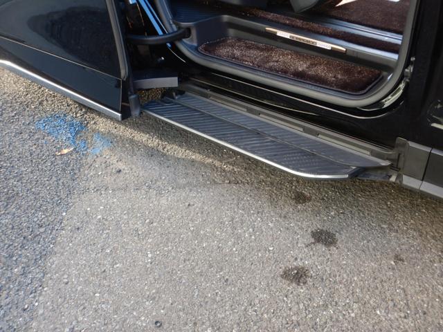 ヴェルファイアハイブリッド エグゼクティブラウンジ 14インチナビTV・JBLサウンド・14インチリヤエンター・パノラミックビュー・本革エグゼクティブラウンジパワーシート・左右独立ムーンルーフ・ユニバーサルステップ・ヘッドアップディスプレイ・BSM(46枚目)