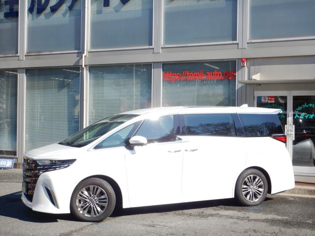 アルファードハイブリッド Ｚ　１４インチディスプレイナビＴＶ・パノラミックビュー・１２．１型フリップダウンモニター・合成皮革パワーシート・左右独立ムーンルーフ・トヨタチームメイト・デジタルインナーミラー・ブラインドスポットモニター（3枚目）