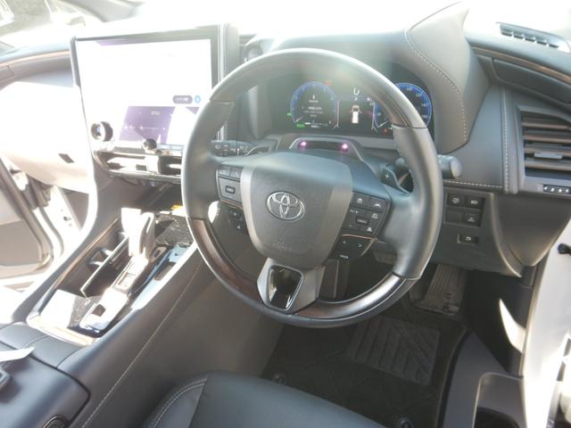 アルファードハイブリッド Ｚ　１４インチディスプレイナビＴＶ・パノラミックビュー・１２．１型フリップダウンモニター・合成皮革パワーシート・左右独立ムーンルーフ・トヨタチームメイト・デジタルインナーミラー・ブラインドスポットモニター（14枚目）