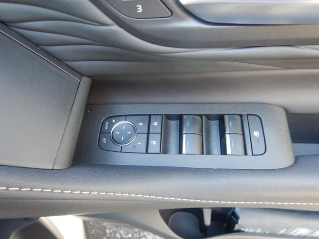 アルファードハイブリッド Ｚ　１４インチディスプレイナビＴＶ・パノラミックビュー・１２．１型フリップダウンモニター・合成皮革パワーシート・左右独立ムーンルーフ・トヨタチームメイト・デジタルインナーミラー・ブラインドスポットモニター（18枚目）