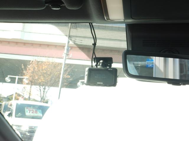 アルファードハイブリッド Ｚ　１４インチディスプレイナビＴＶ・パノラミックビュー・１２．１型フリップダウンモニター・合成皮革パワーシート・左右独立ムーンルーフ・トヨタチームメイト・デジタルインナーミラー・ブラインドスポットモニター（21枚目）