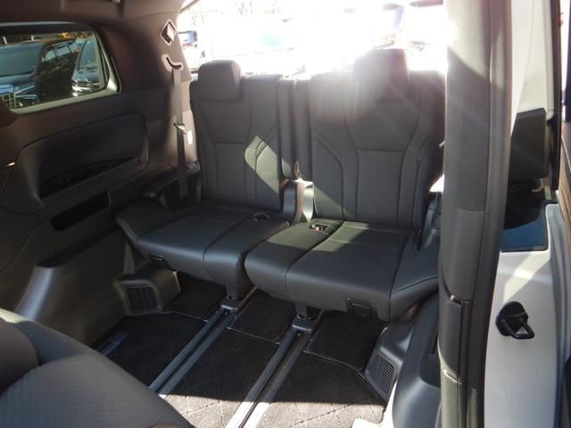 アルファードハイブリッド Ｚ　１４インチディスプレイナビＴＶ・パノラミックビュー・１２．１型フリップダウンモニター・合成皮革パワーシート・左右独立ムーンルーフ・トヨタチームメイト・デジタルインナーミラー・ブラインドスポットモニター（42枚目）