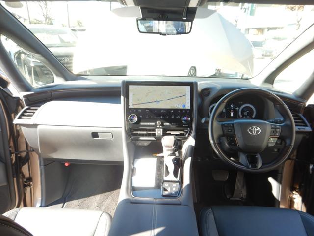 アルファードハイブリッド Ｚ　１４インチディスプレイナビＴＶ・パノラミックビュー・１３．２型有機ＥＬ後席ディスプレイ・合成皮革エグゼクティブパワーシート・デジタルインナーミラー・ブラインドスポットモニター・パワーバックドア（7枚目）