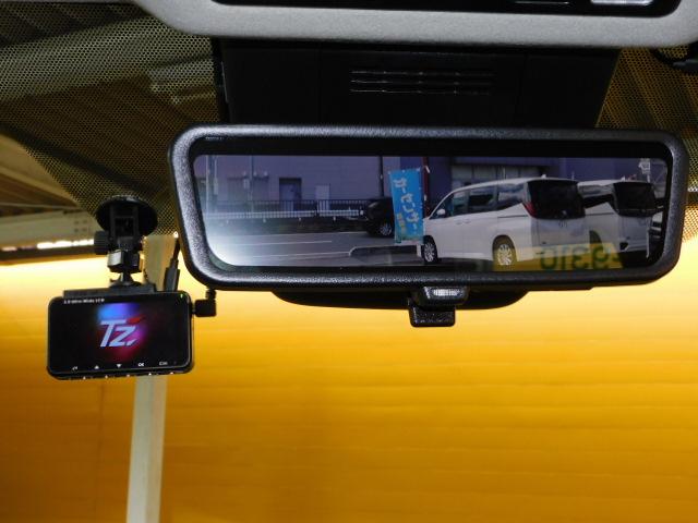 ノア ハイブリッドZ 10.5インチディスプレイオーディオPlus&14インチフリップダウンモニター ブラインドスポットモニター ドライビングサポート&快適利便パッケージHi トヨタチームメイト 3カメラドライブレコーダー(17枚目)