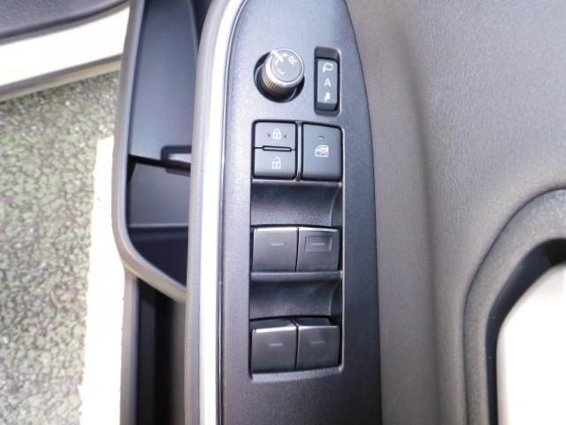 ヴォクシー ハイブリッドS-Z モデリスタエアロ 10.5インチオーディオPlus&14インチフリップダウン 3眼プロジェクター ブラインドスポット ドライビングサポート&快適利便パッケージHigh トヨタチームメイト 前後ドラレコ(31枚目)