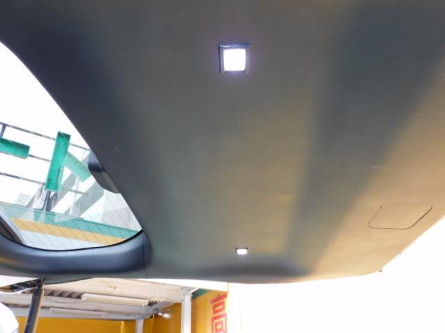 ノア ハイブリッドＳ－Ｚ　４ＷＤ　モデリスタエアロ＆１８ＡＷ　１０．５ナビ＋ＩＴＳ＋ダブルツィーター　３眼プロジェクター　ブラインドスポット　ドライビングサポート＆快適利便パッケージ　トヨタチームメイト　寒冷地仕様　前後Ｄレコ（4枚目）