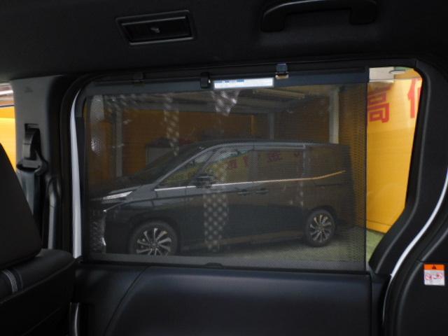 ノア ハイブリッドＳ－Ｚ　４ＷＤ　モデリスタエアロ＆１８ＡＷ　１０．５ナビ＋ＩＴＳ＋ダブルツィーター　３眼プロジェクター　ブラインドスポット　ドライビングサポート＆快適利便パッケージ　トヨタチームメイト　寒冷地仕様　前後Ｄレコ（9枚目）