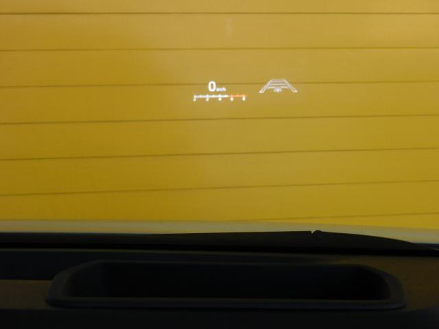 ノア ハイブリッドＳ－Ｚ　１０．５インチオーディオＰｌｕｓ＆１４インチ後席　３眼プロジェクター　ブラインドスポット　ユニバーサルステップ　ドライビングサポート＆快適利便パッケージＨｉ　トヨタチームメイト　寒冷地仕様　前後Ｄレコ（18枚目）