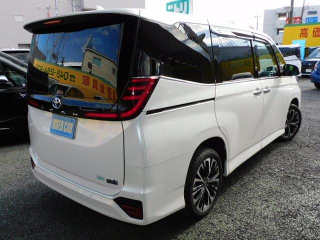 ノア ハイブリッドＳ－Ｚ　１０．５インチオーディオＰｌｕｓ＆１４インチ後席　３眼プロジェクター　ブラインドスポット　ユニバーサルステップ　ドライビングサポート＆快適利便パッケージＨｉ　トヨタチームメイト　寒冷地仕様　前後Ｄレコ（37枚目）