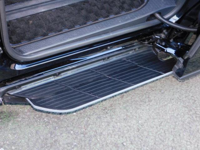 ノア ハイブリッドZ 10.5インチディスプレイオーディオPlus ブラインドスポットモニター ユニバーサルステップ ドライビングサポート&快適利便パッケージHigh トヨタチームメイト 前後ドライブレコーダー(7枚目)