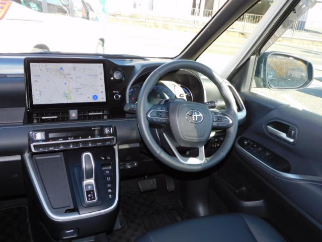 ノア ハイブリッドZ 10.5インチディスプレイオーディオPlus ブラインドスポットモニター ユニバーサルステップ ドライビングサポート&快適利便パッケージHigh トヨタチームメイト 前後ドライブレコーダー(14枚目)