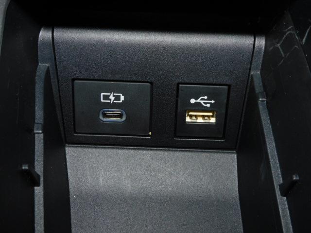 ノア ハイブリッドZ 10.5インチディスプレイオーディオPlus ブラインドスポットモニター ユニバーサルステップ ドライビングサポート&快適利便パッケージHigh トヨタチームメイト 前後ドライブレコーダー(27枚目)